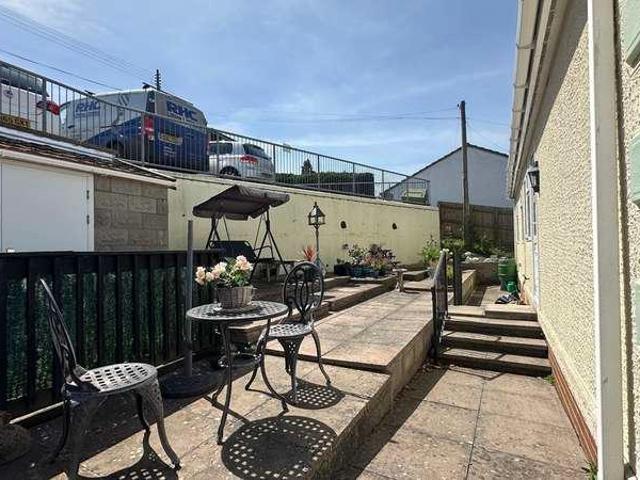 Property for sale in Walton-in-gordano, North Somerset