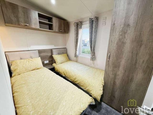 Property for sale in Spalford, Alverton