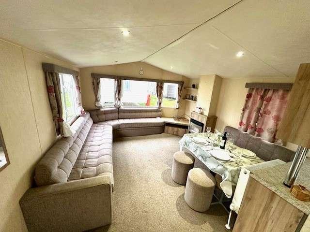 Property for sale in Upper Dovercourt, Dale Hill