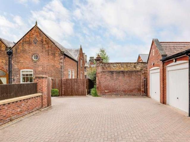 Property for sale in Chorlton, Wervin