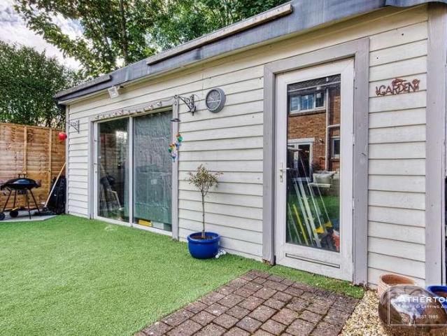 Property for sale in Poole