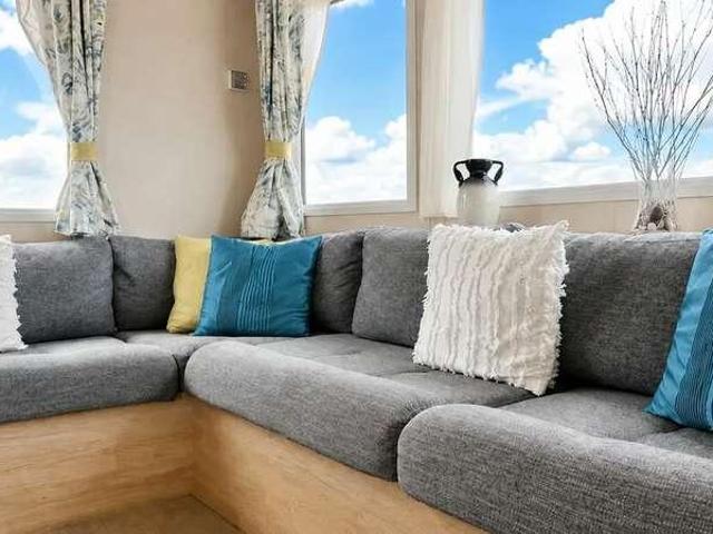 Property for sale in Swalecliffe, Whitstable