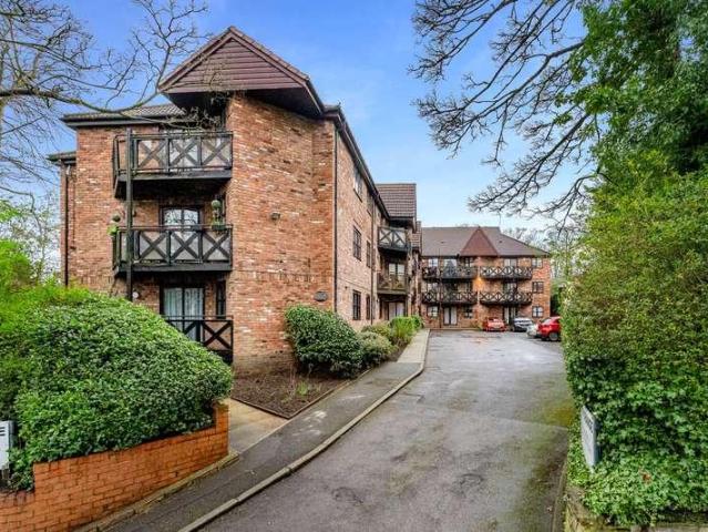 Apartment for rent in Higher Broughton, Salford