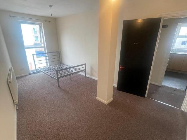Apartment for rent in Harrow Weald, Greater London