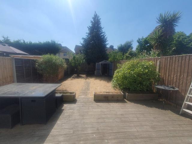 House for rent in Byfleet, Woking