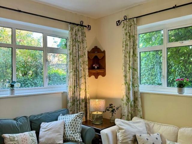 House for rent in London Borough of Merton, Cat Hill