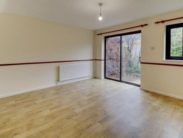 House for rent in Sydenham, Green Close