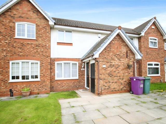 Semi Detached House for rent in Knowsley, Dovecot