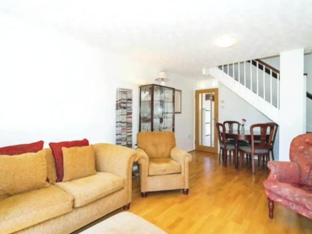 House for rent in Ickenham, Greater London