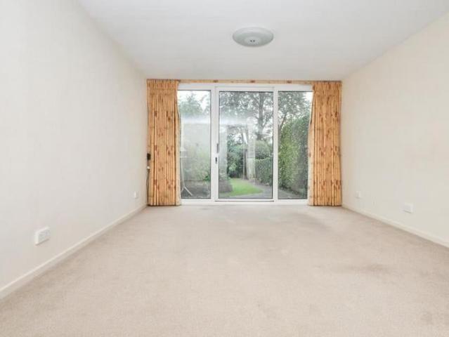 House for rent in London Borough of Croydon, Greater London
