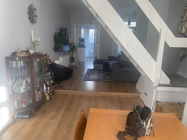 House for rent in Black Friars, Old Wharf