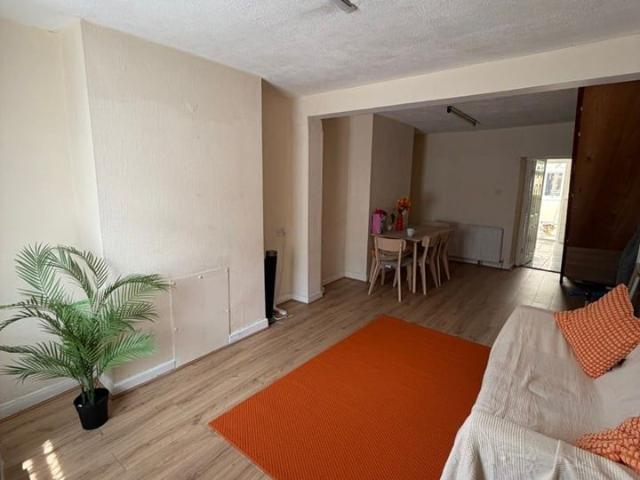 House for rent in London Borough of Croydon, Greater London