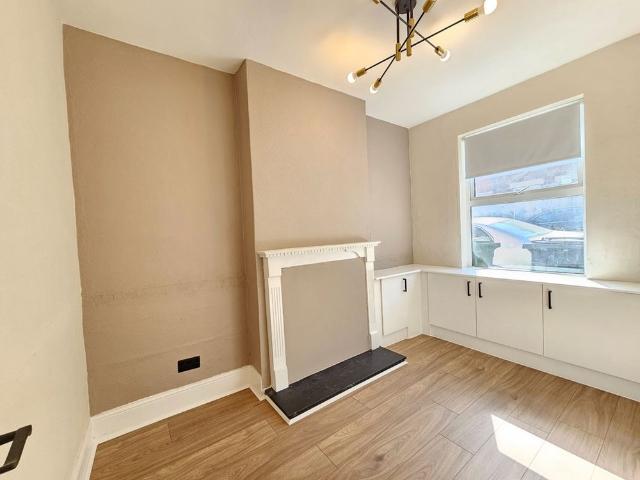 House for rent in Spring Park, Luton