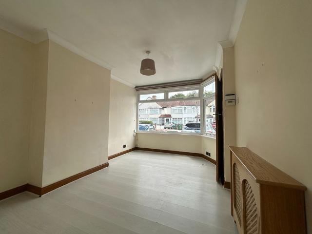 House for rent in Blackfen, Greater London