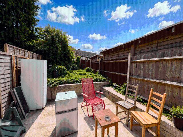 House for rent in London Borough of Croydon, Forestdale