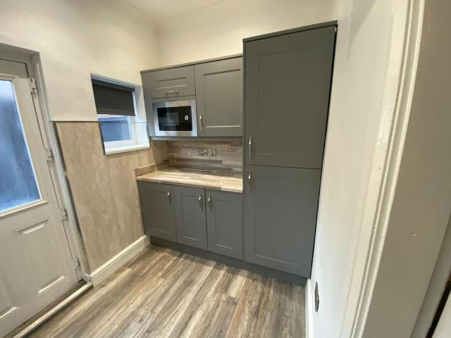 House for rent in Esh