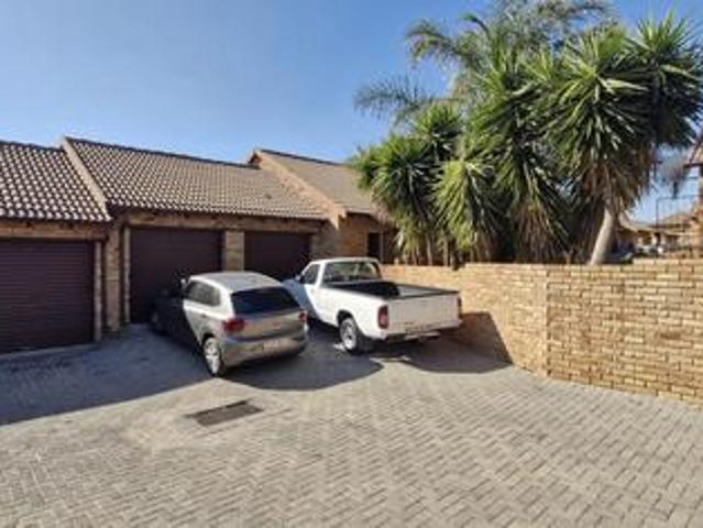 Townhouse for sale in Centurion