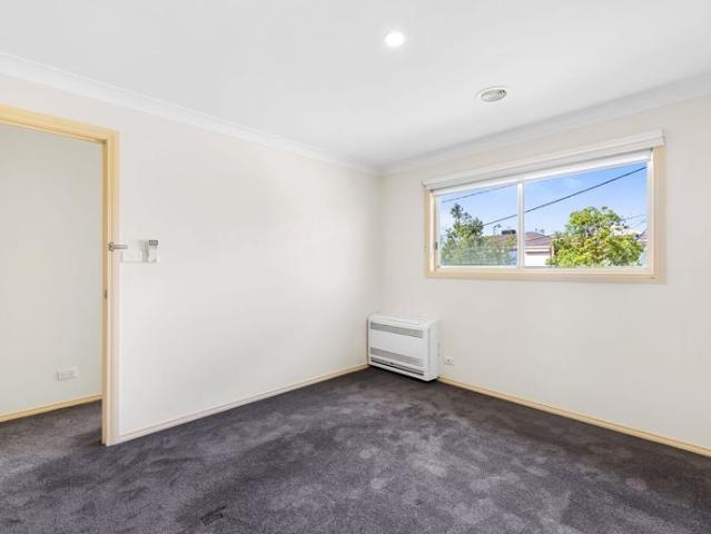 Townhouse for rent in Maidstone, Melbourne