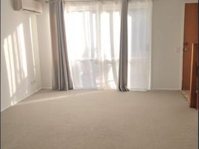 Townhouse for rent in Kings Creek, Queensland