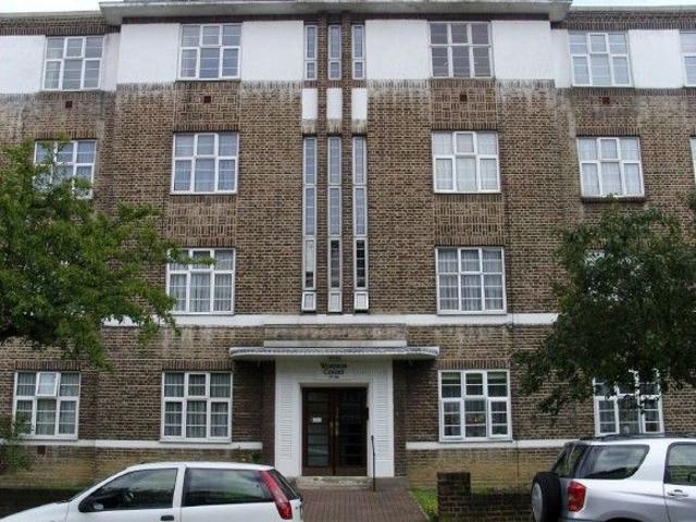 Room for rent in Brent Cross, Greater London