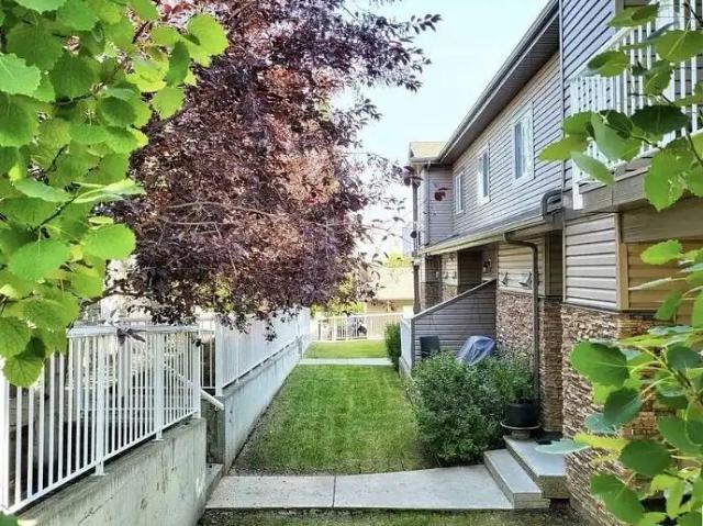 Apartment for rent in Oakmont, St. Albert