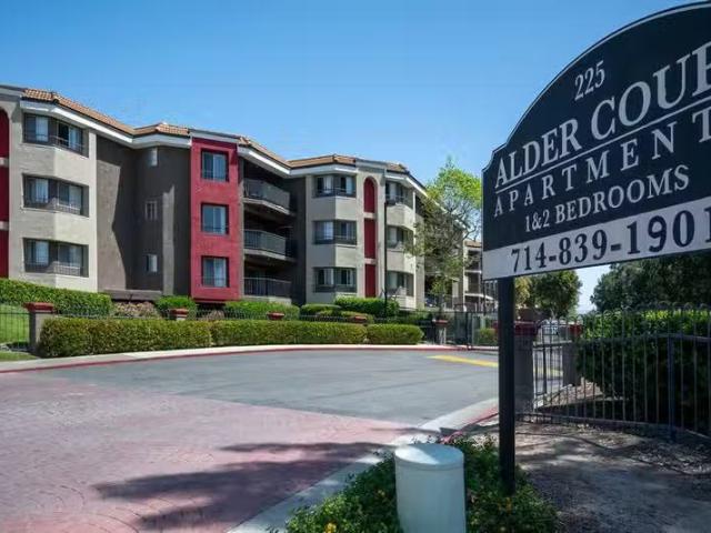 Condo for sale in Santa Ana