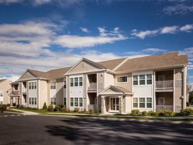 Condo for rent in Monroe