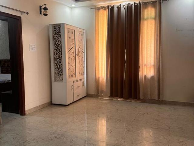 Flat for rent in Zirakpur, Punjab