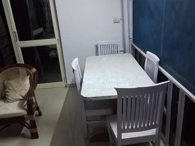 Property for rent in Deri