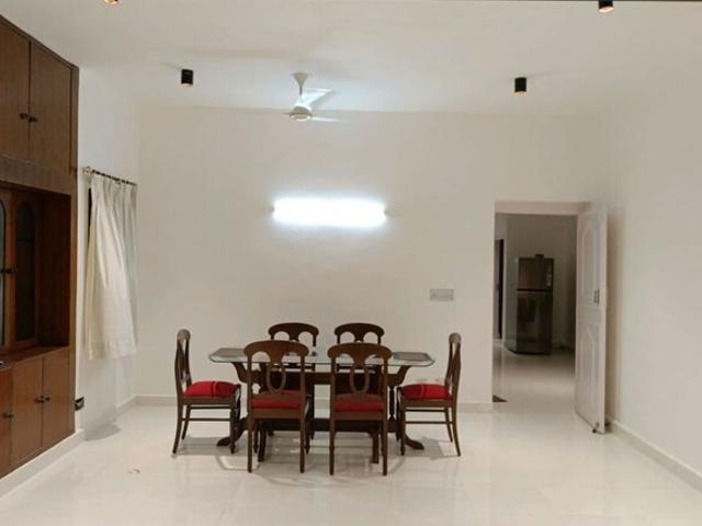Property for rent in Deri