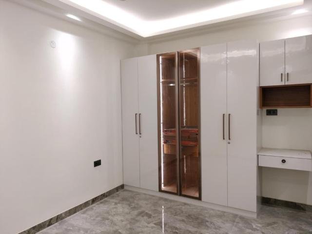 Flat for rent in Deri
