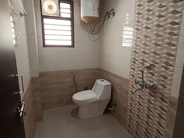Property for rent in Hariana