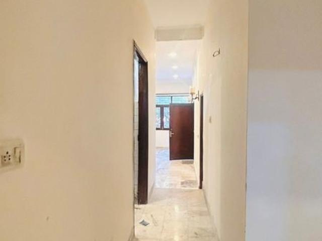 Flat for rent in Deri