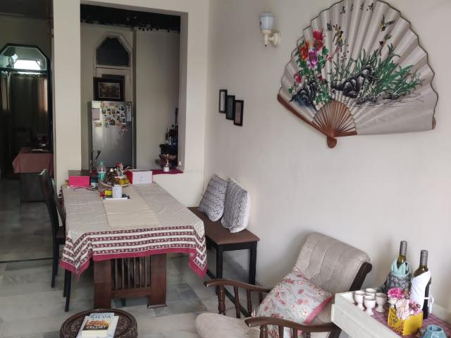 Property for rent in Deri