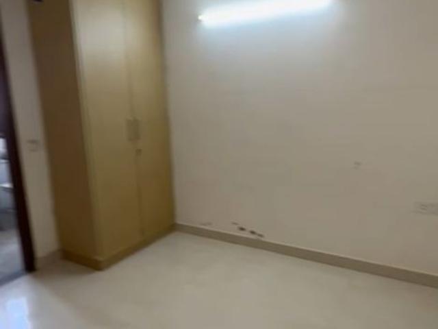 Flat for rent in Deri