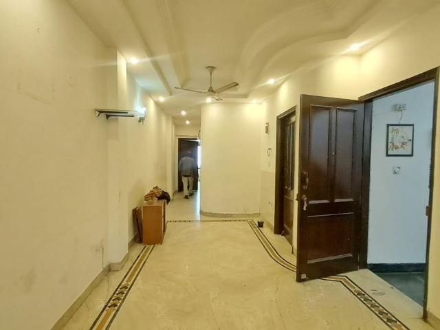 Property for rent in Deri