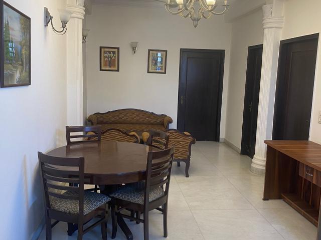Property for rent in Deri