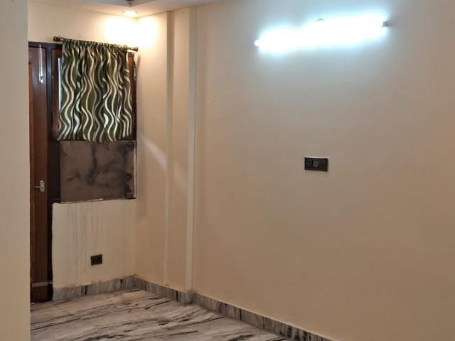 Property for rent in Deri