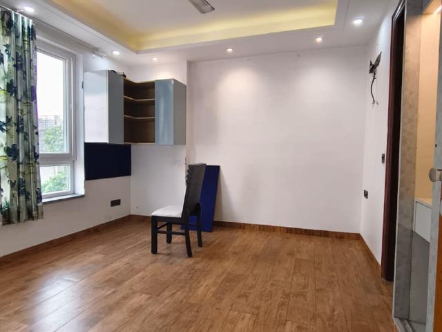 Property for rent in Deri