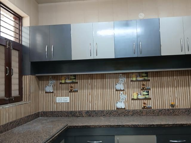 Property for rent in Hariana