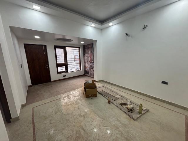 Property for rent in Hariana