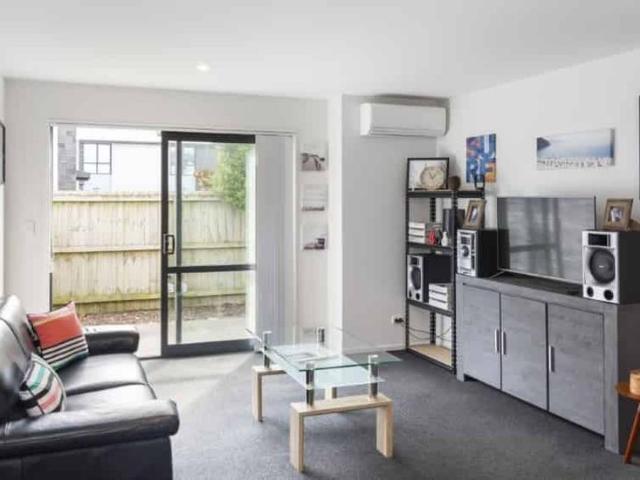 Apartment for rent in Heathcote, Canterbury