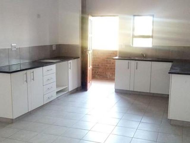 Apartment for rent in Amanzimtoti, Kwazulu-natal
