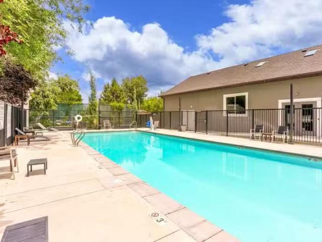 Condo for rent in Midvale