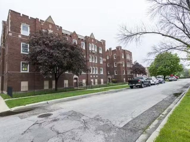 Condo for sale in Bedford Park
