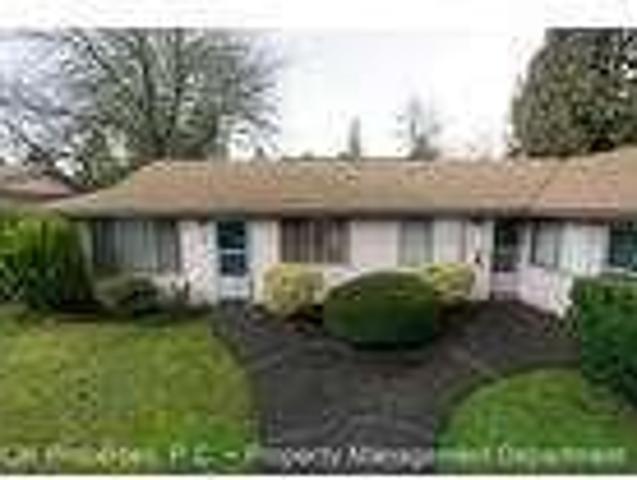 House for rent in Milwaukie