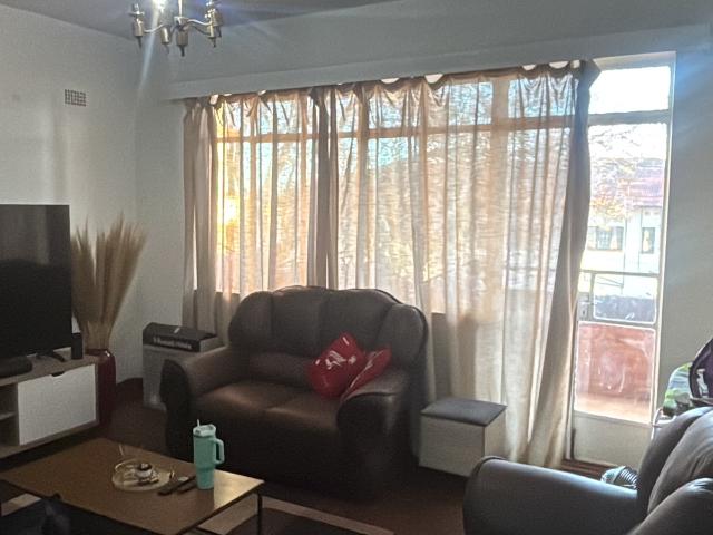 Apartment for rent in Yeoville, Johannesburg