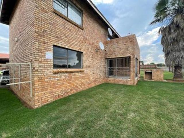 Apartment for rent in Potchefstroom, Tlokwe Local Municipality