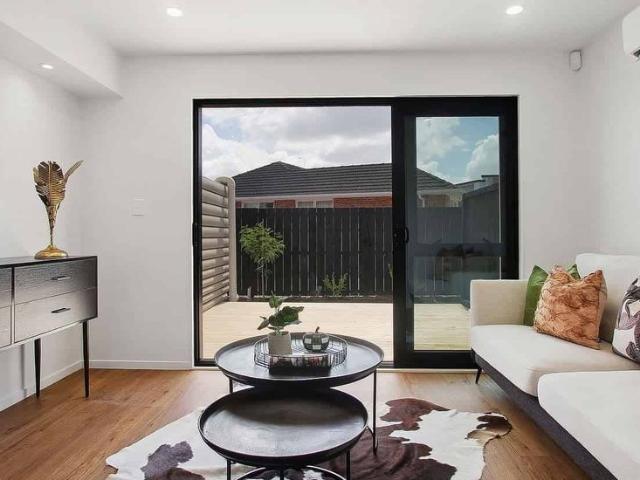 Townhouse for rent in Owhata