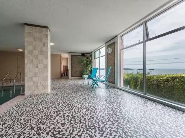 Condo for rent in West Vancouver, British Columbia